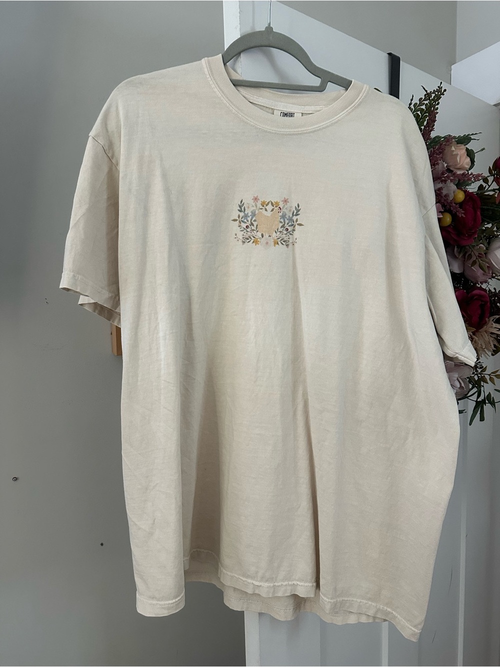 Comfort Colors Cream Short Sleeve Tee with Floral chicken Chest Motif
